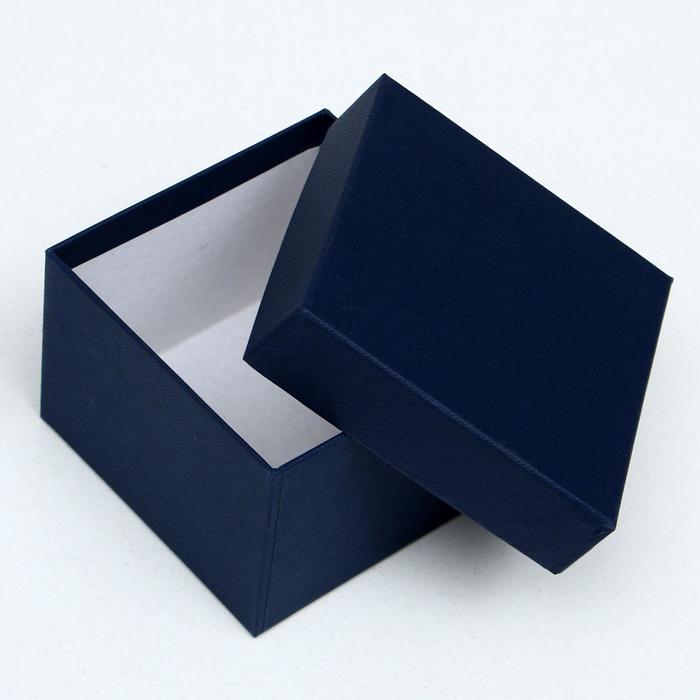 Коробки квадратные большие. Коробка квадрат. Короб квадратный пополам. Коробка квадрат с клапанами макет. Коробка квадратная в ФАС.